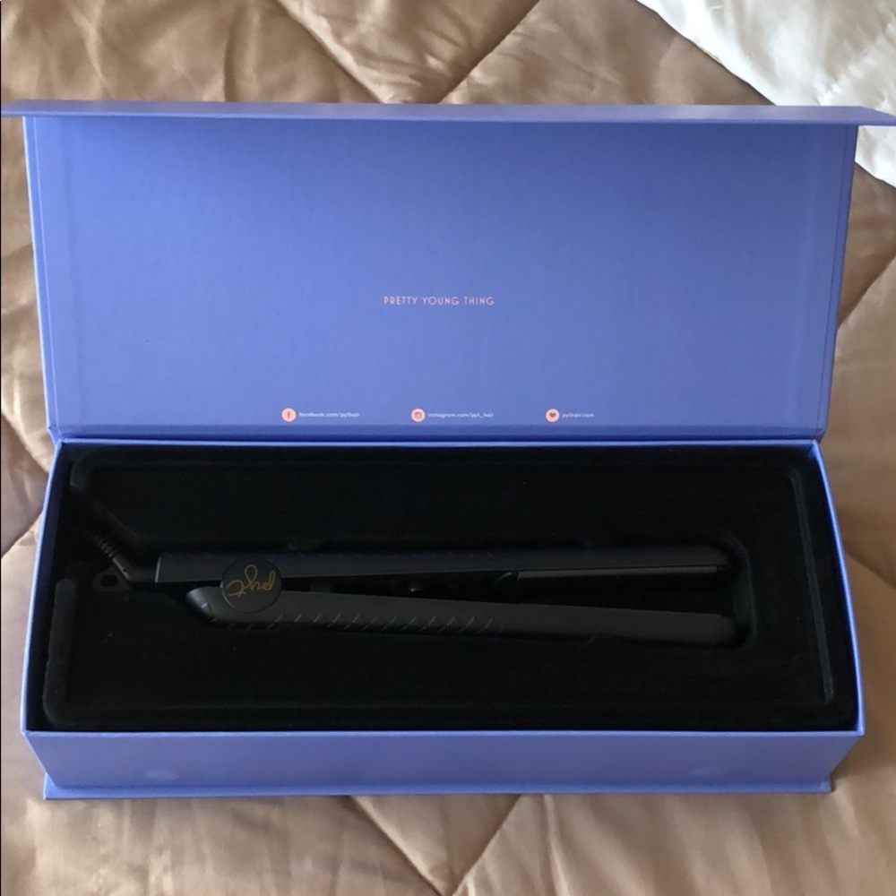 Black PYT Hair Straightener